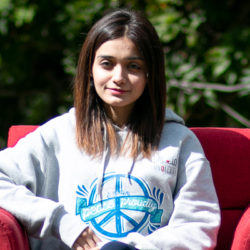 Profile picture of Izma Sultan